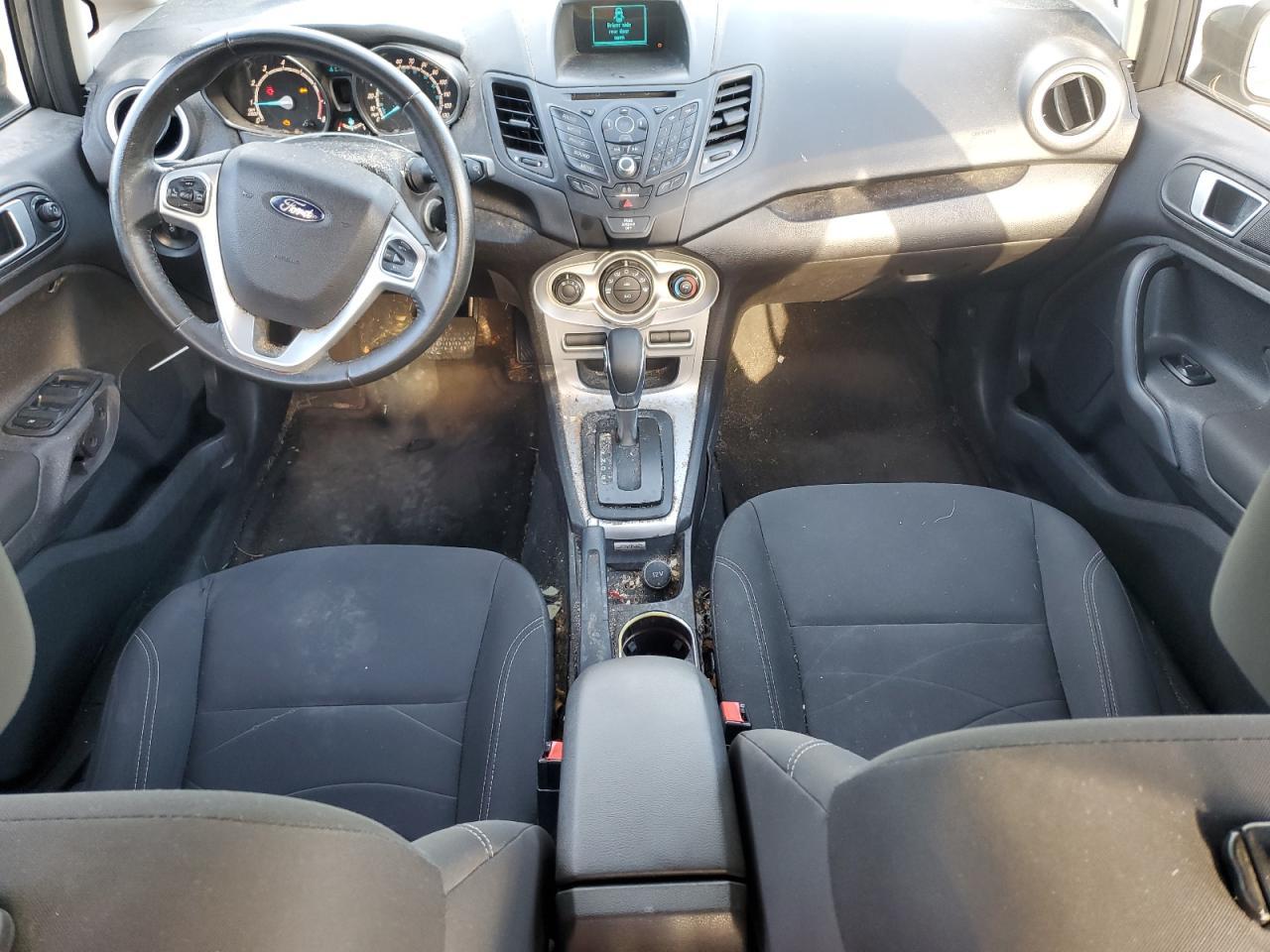 2016 FORD Fiesta