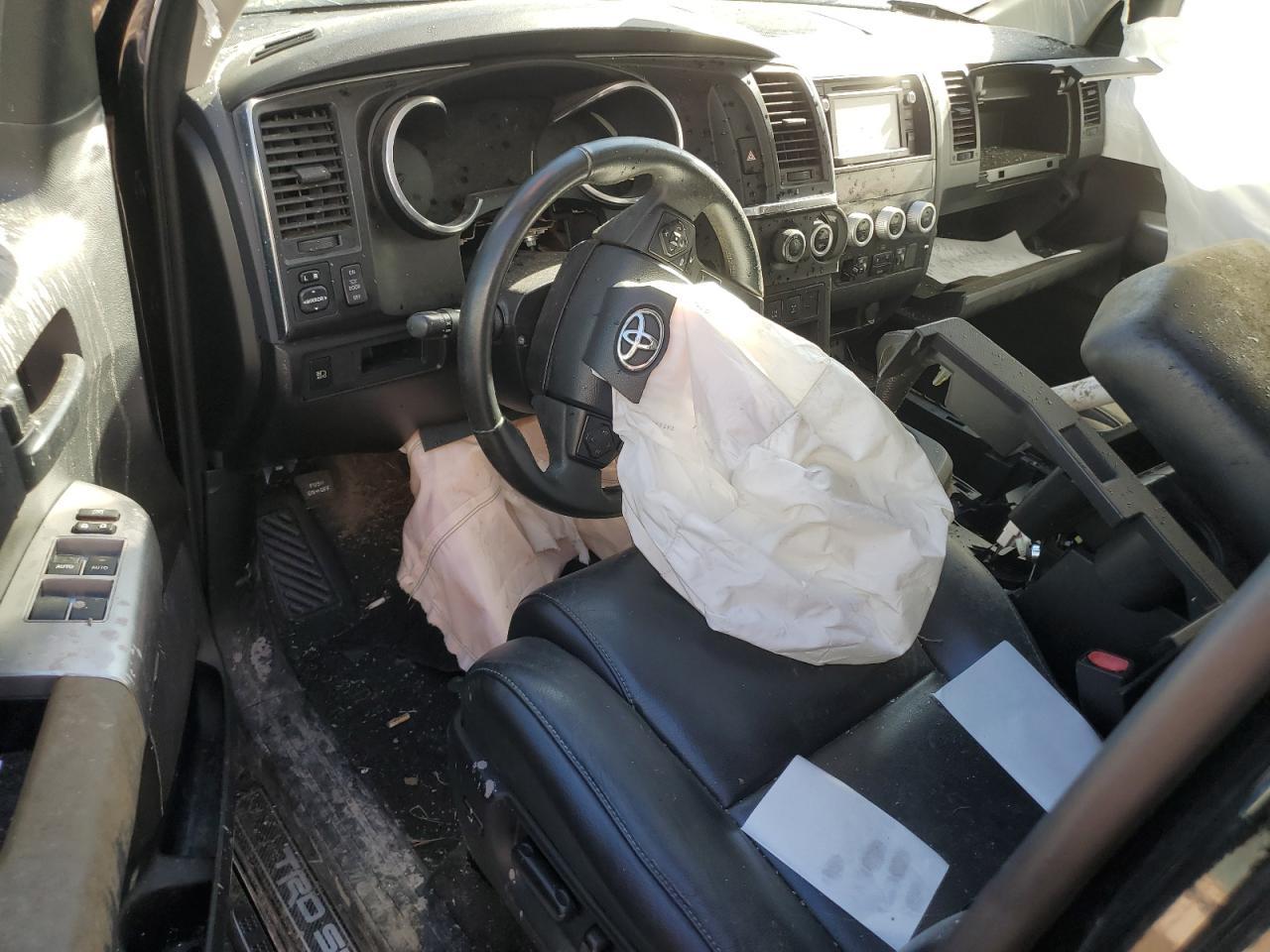 2019 TOYOTA Sequoia