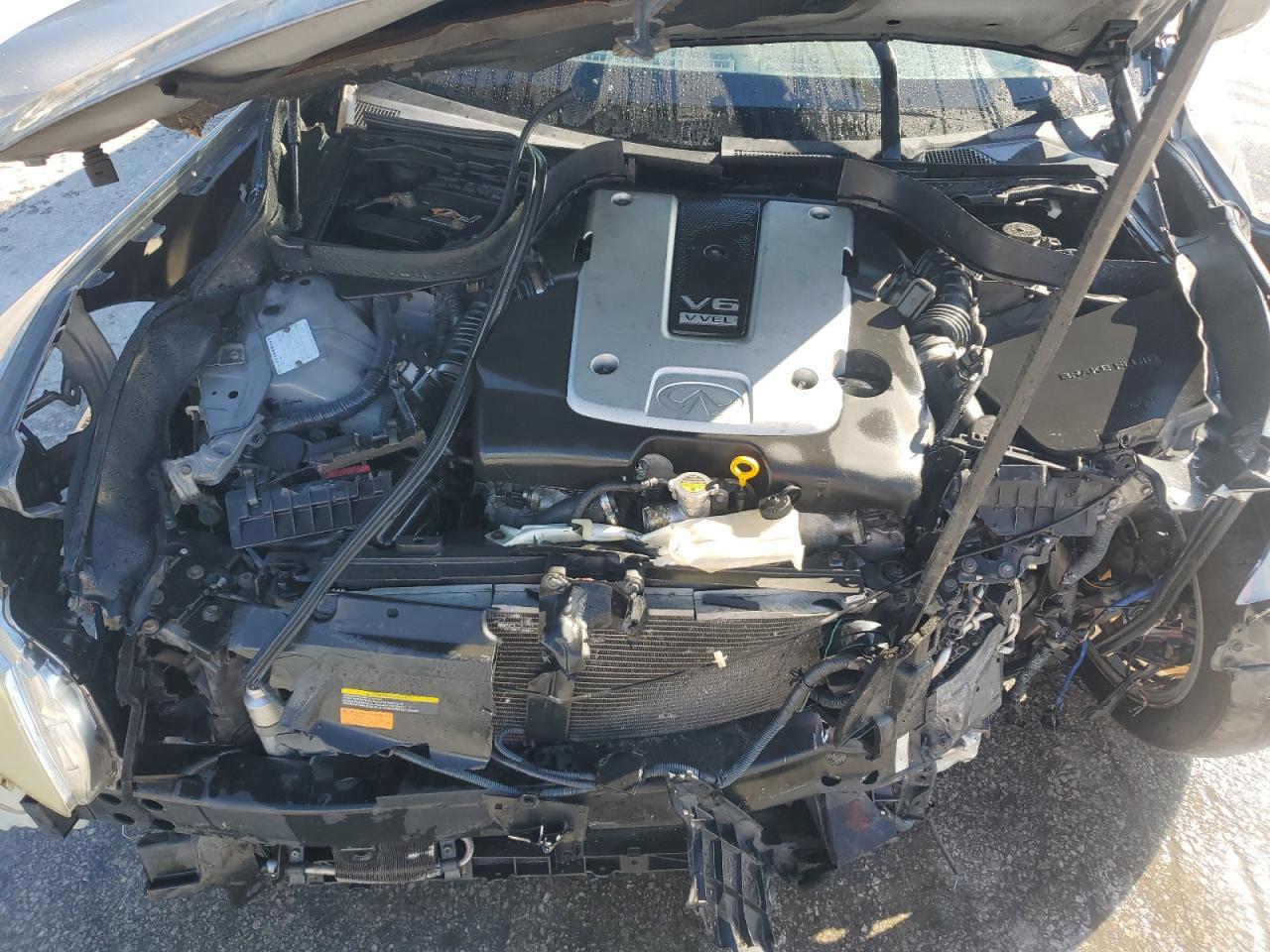 2011 INFINITI G37