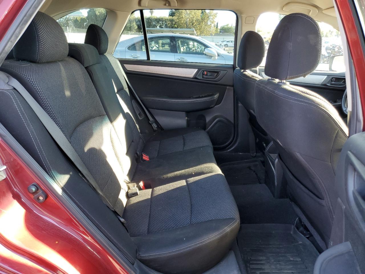 2015 SUBARU Outback