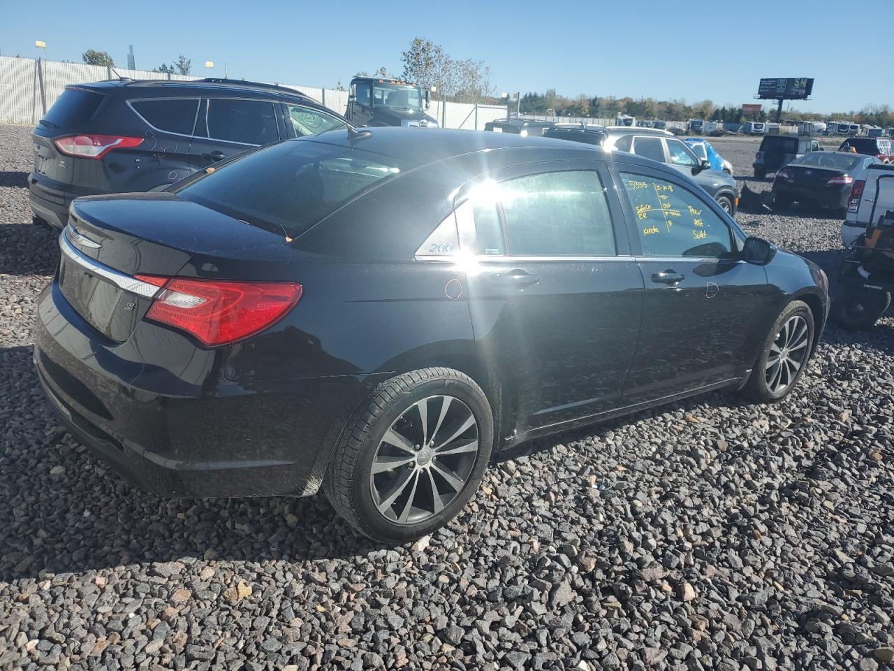 2011 CHRYSLER 200