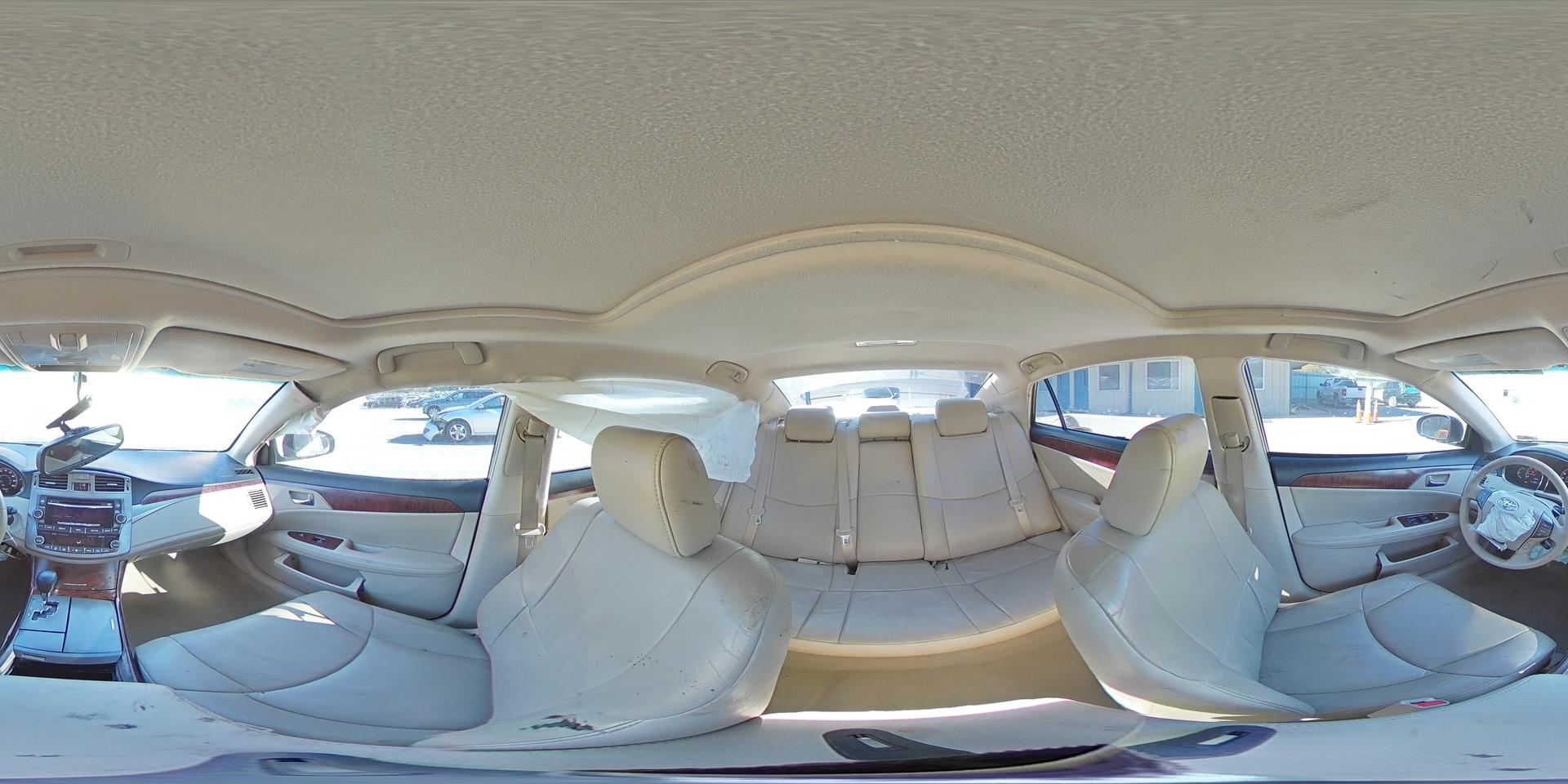 2012 TOYOTA Avalon