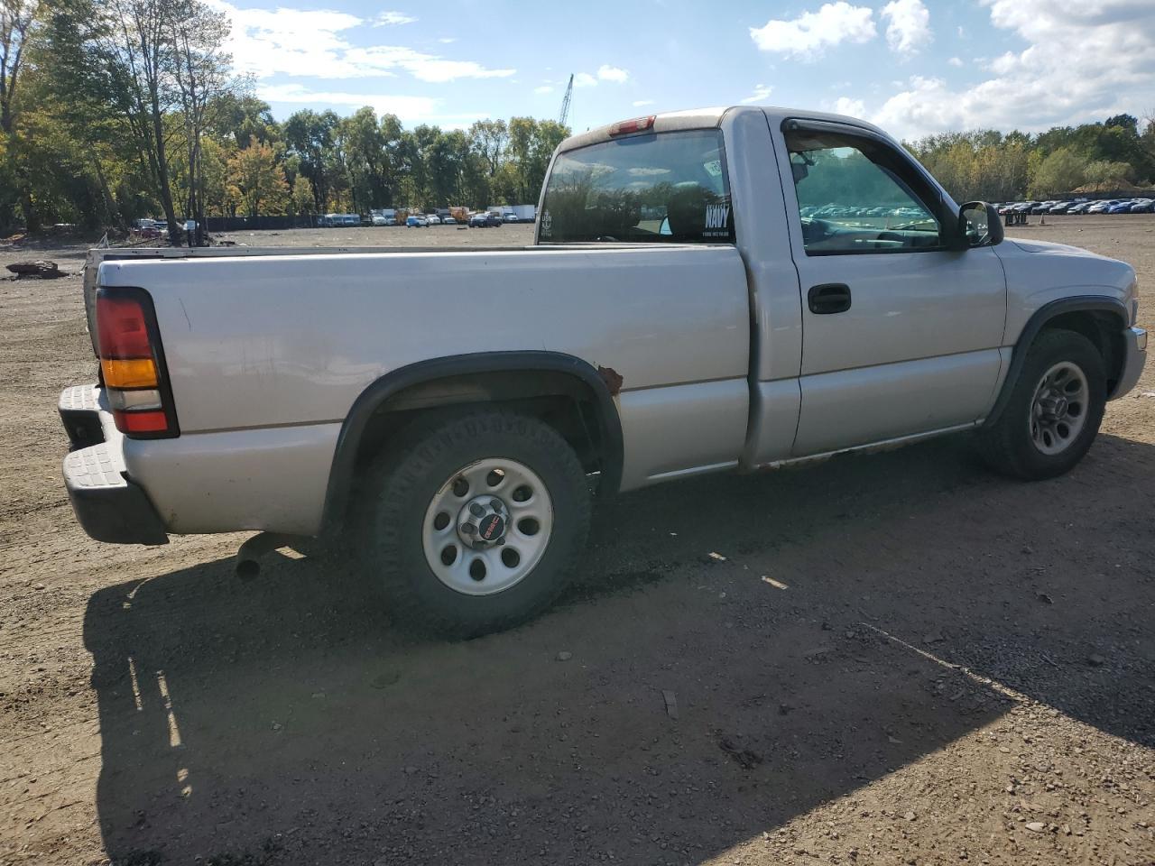2005 GMC Sierra