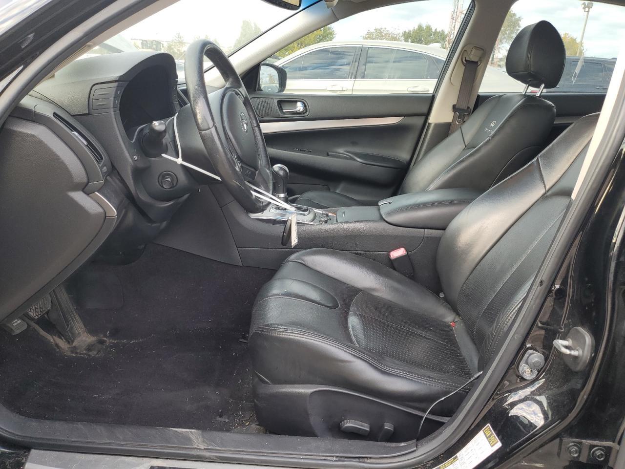 2012 INFINITI G37