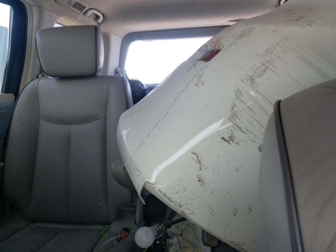 2011 NISSAN Quest
