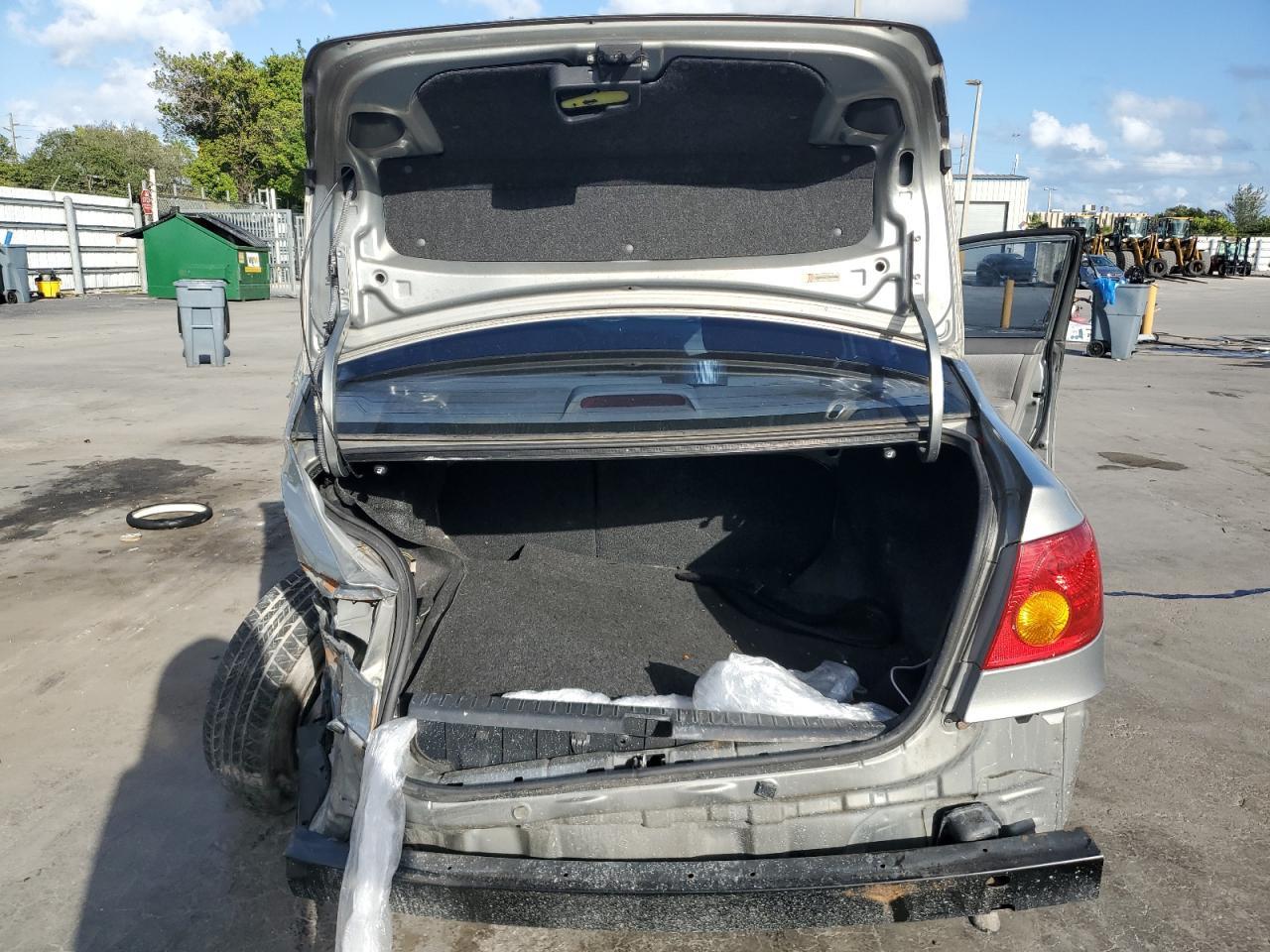 2004 TOYOTA COROLLA