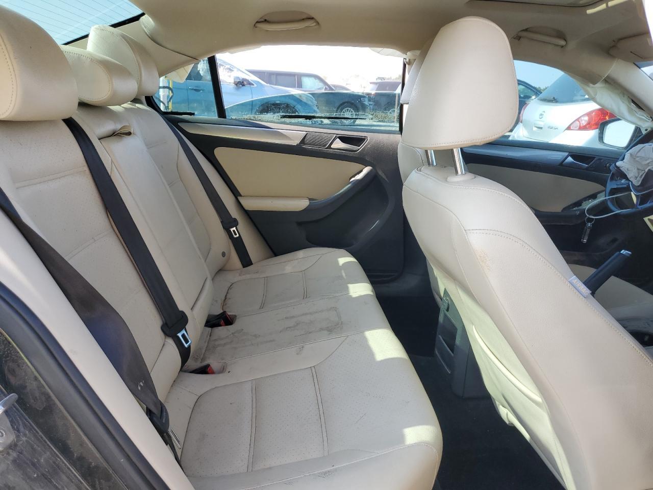 2017 VOLKSWAGEN JETTA