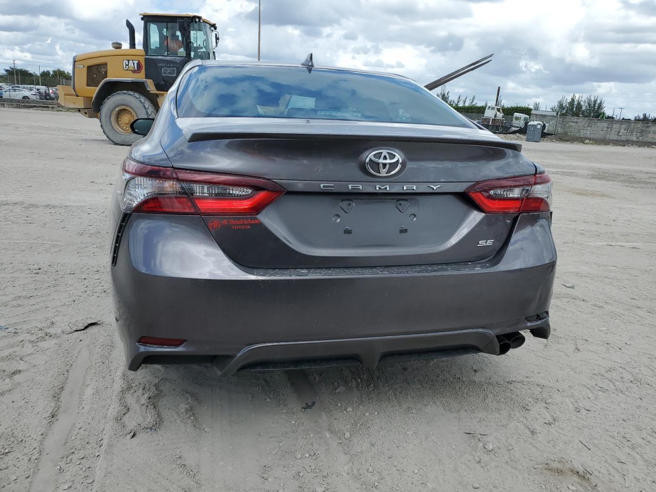 2024 TOYOTA CAMRY