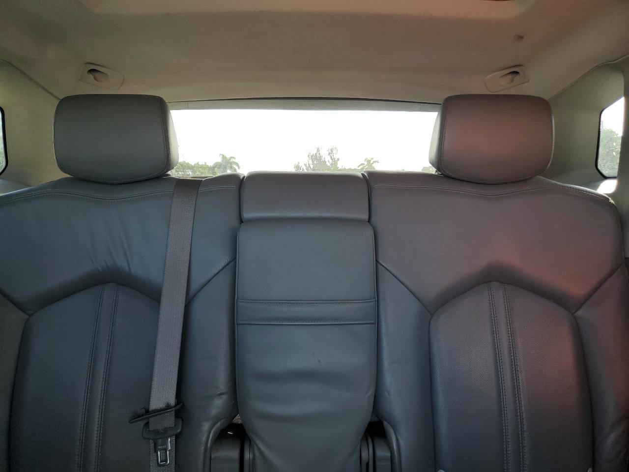 2010 CADILLAC SRX