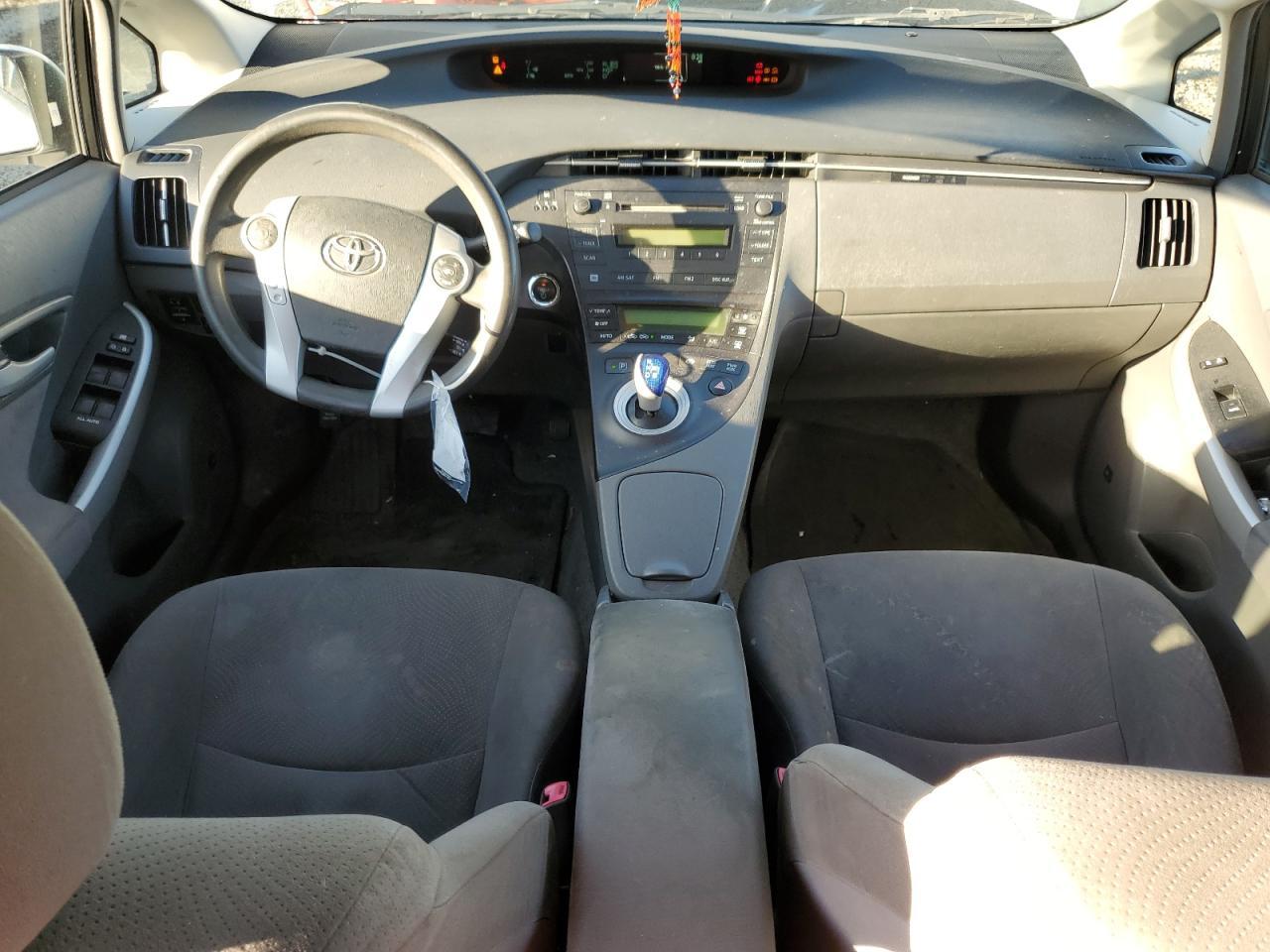 2011 TOYOTA PRIUS