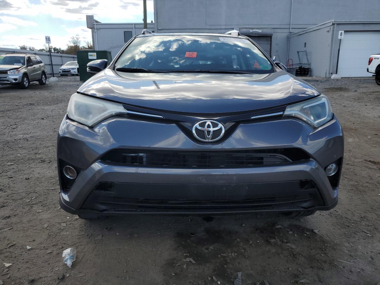 2016 TOYOTA RAV4