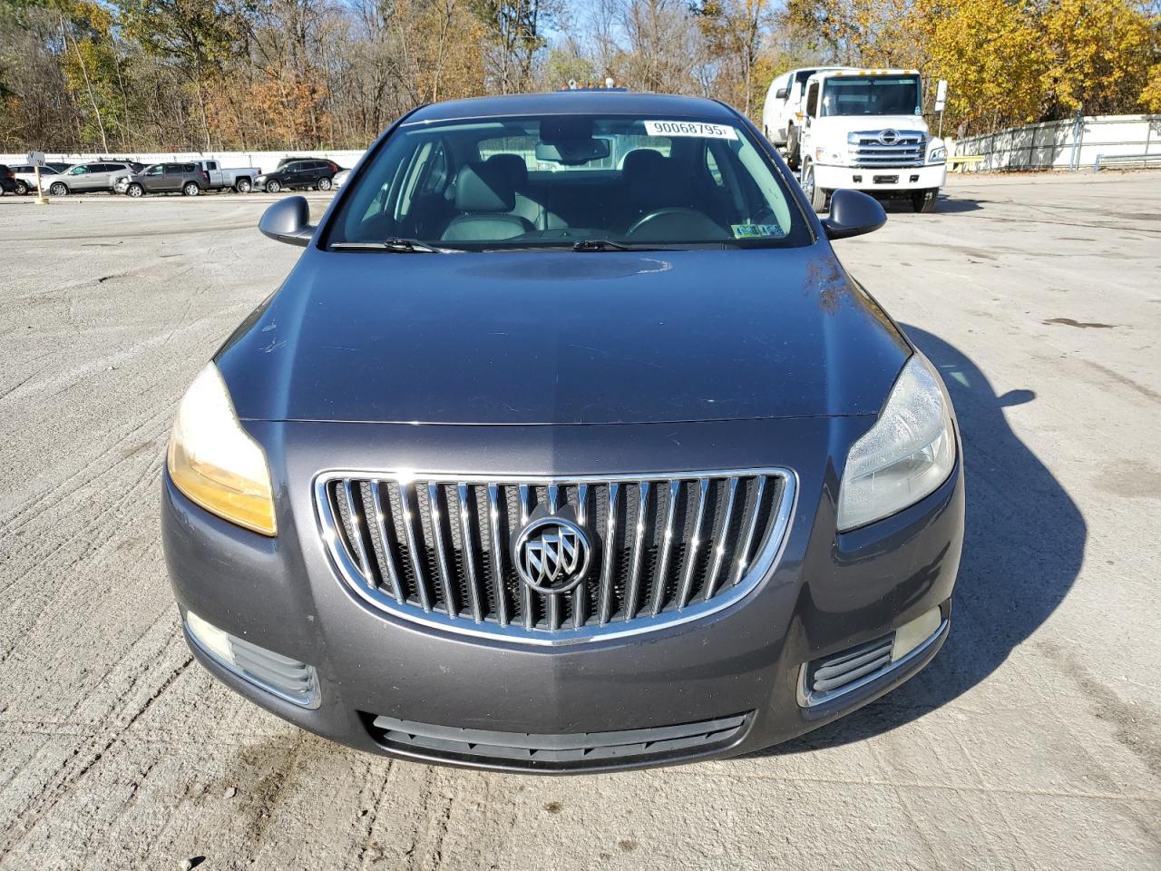 2011 BUICK Regal