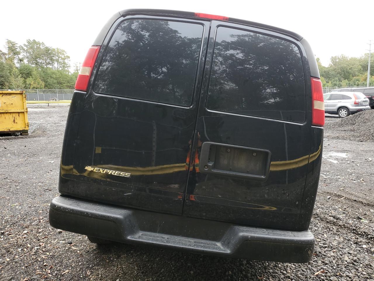 2013 CHEVROLET Express 1500