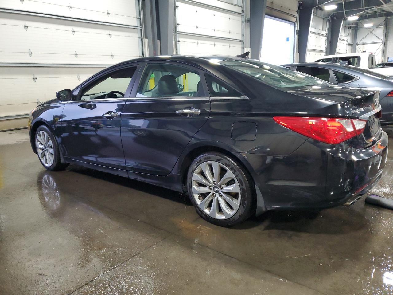 2011 HYUNDAI SONATA