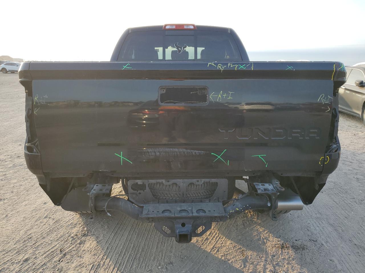 2014 TOYOTA TUNDRA