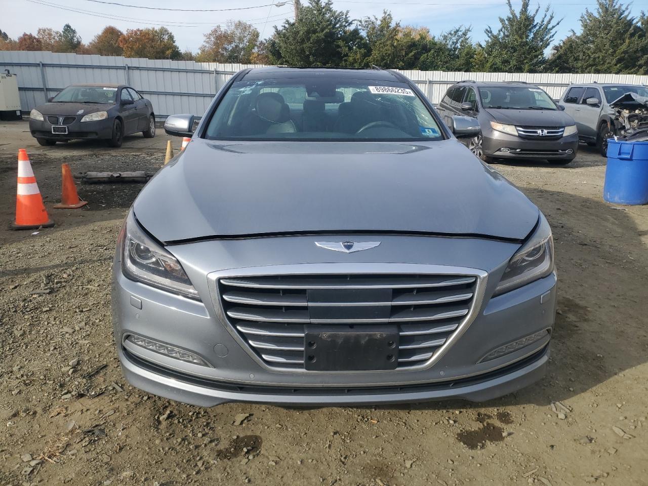 2016 HYUNDAI GENESIS
