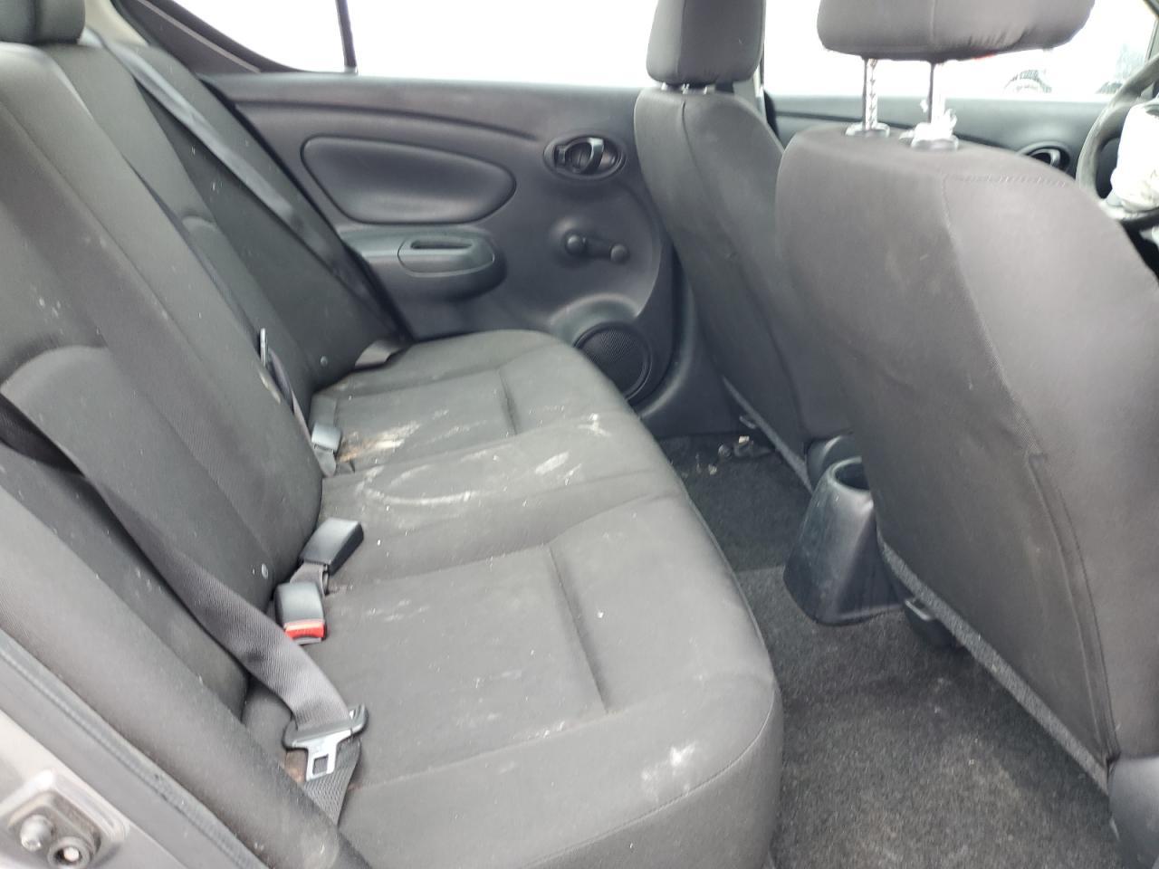2019 NISSAN VERSA