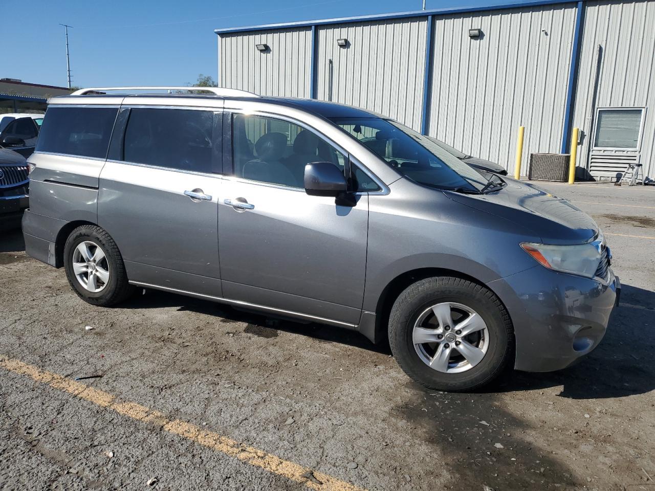 2015 NISSAN Quest