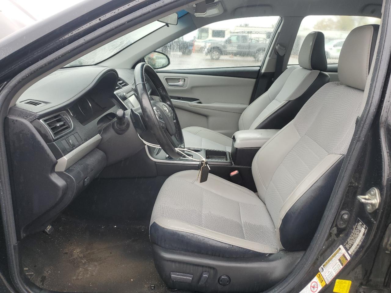 2016 TOYOTA CAMRY