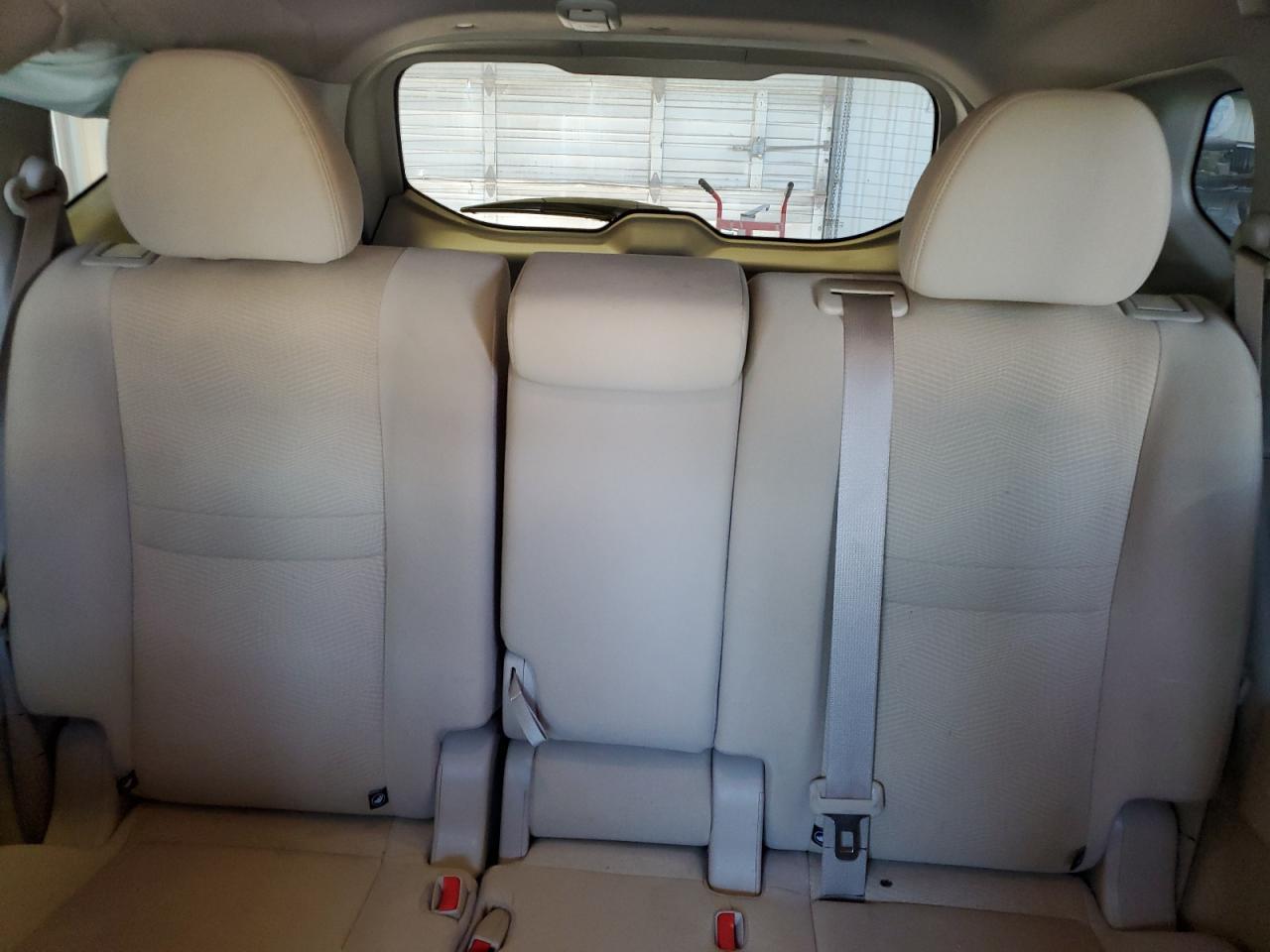 2016 NISSAN ROGUE