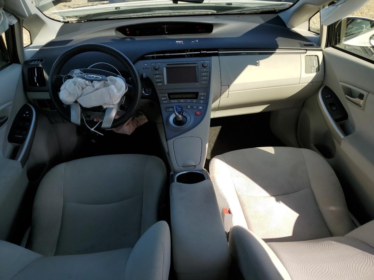 2015 TOYOTA PRIUS