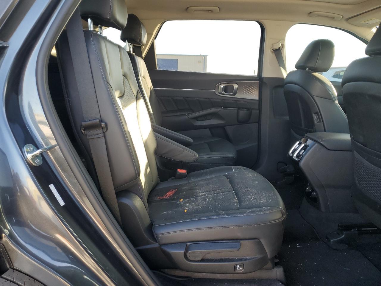 2023 KIA SORENTO