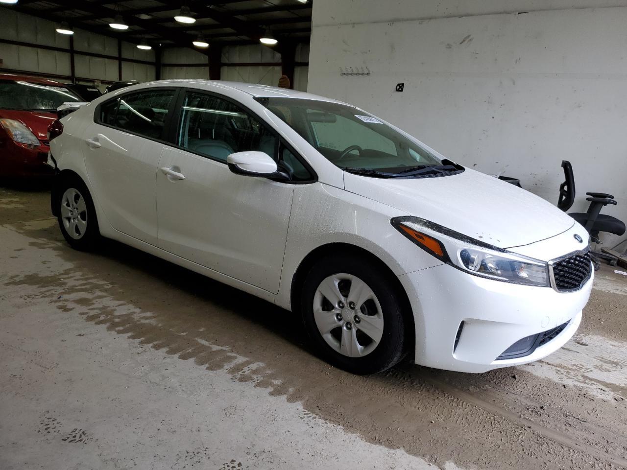 2017 KIA FORTE