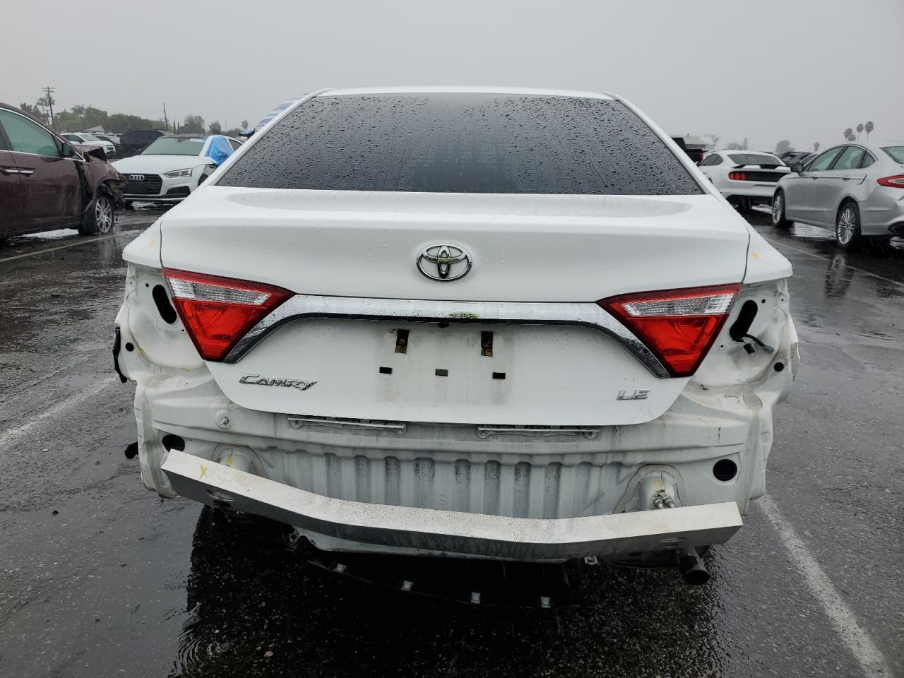 2015 TOYOTA CAMRY