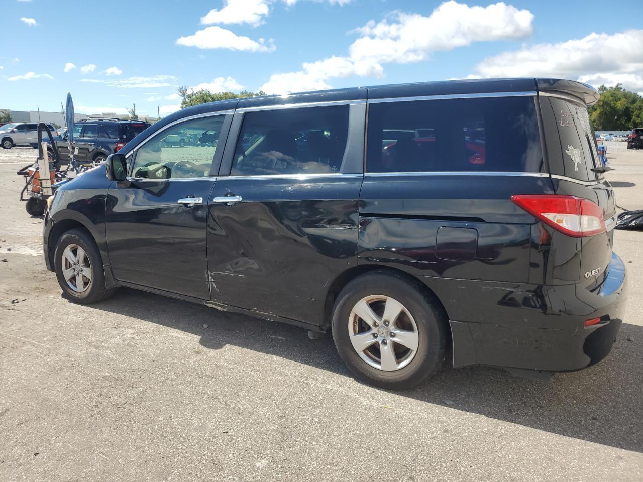 2014 NISSAN Quest