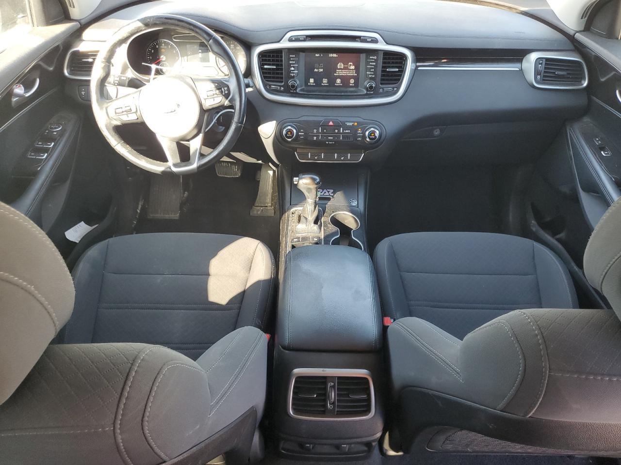 2017 KIA SORENTO
