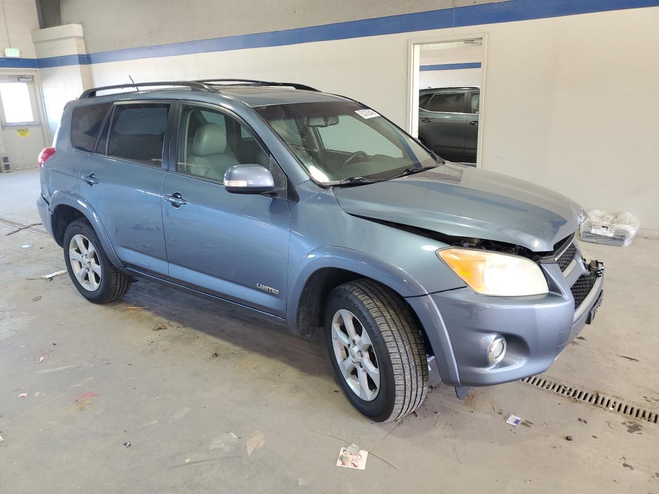 2011 TOYOTA RAV4