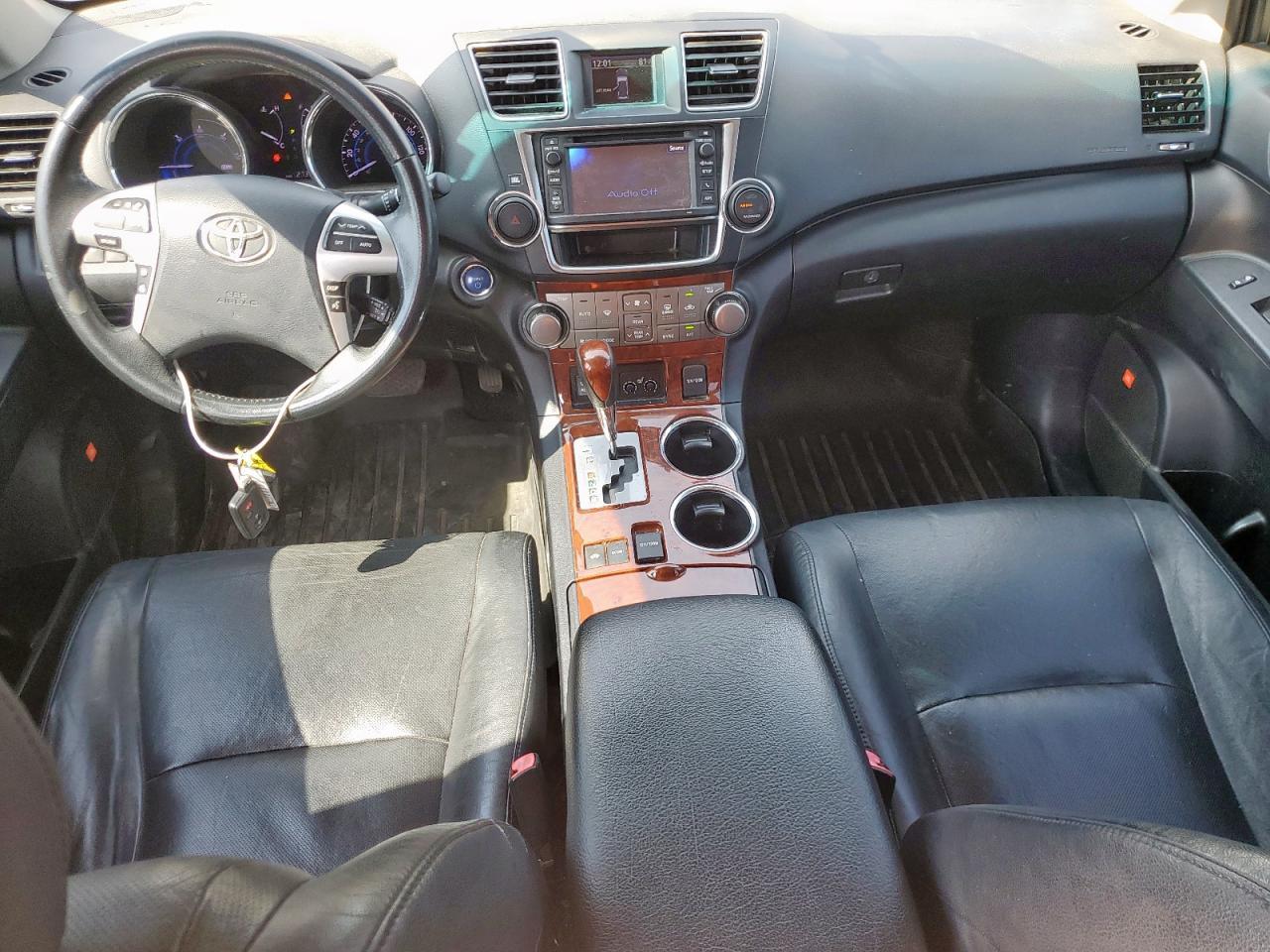 2013 TOYOTA HIGHLANDER