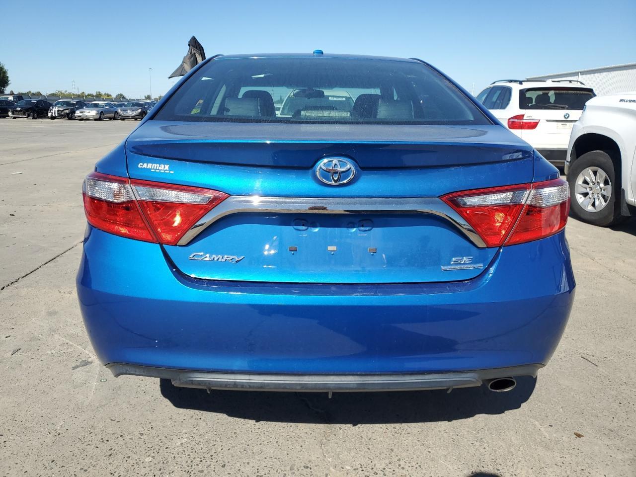 2016 TOYOTA CAMRY