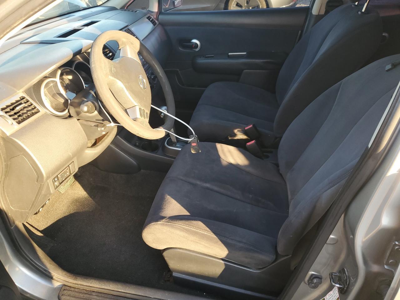 2009 NISSAN VERSA
