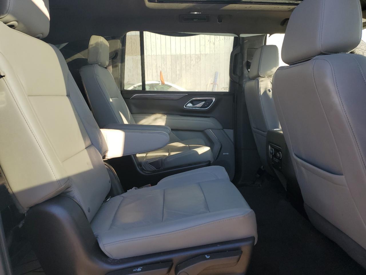 2022 CHEVROLET Suburban