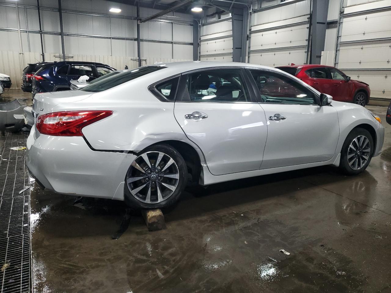 2017 NISSAN ALTIMA