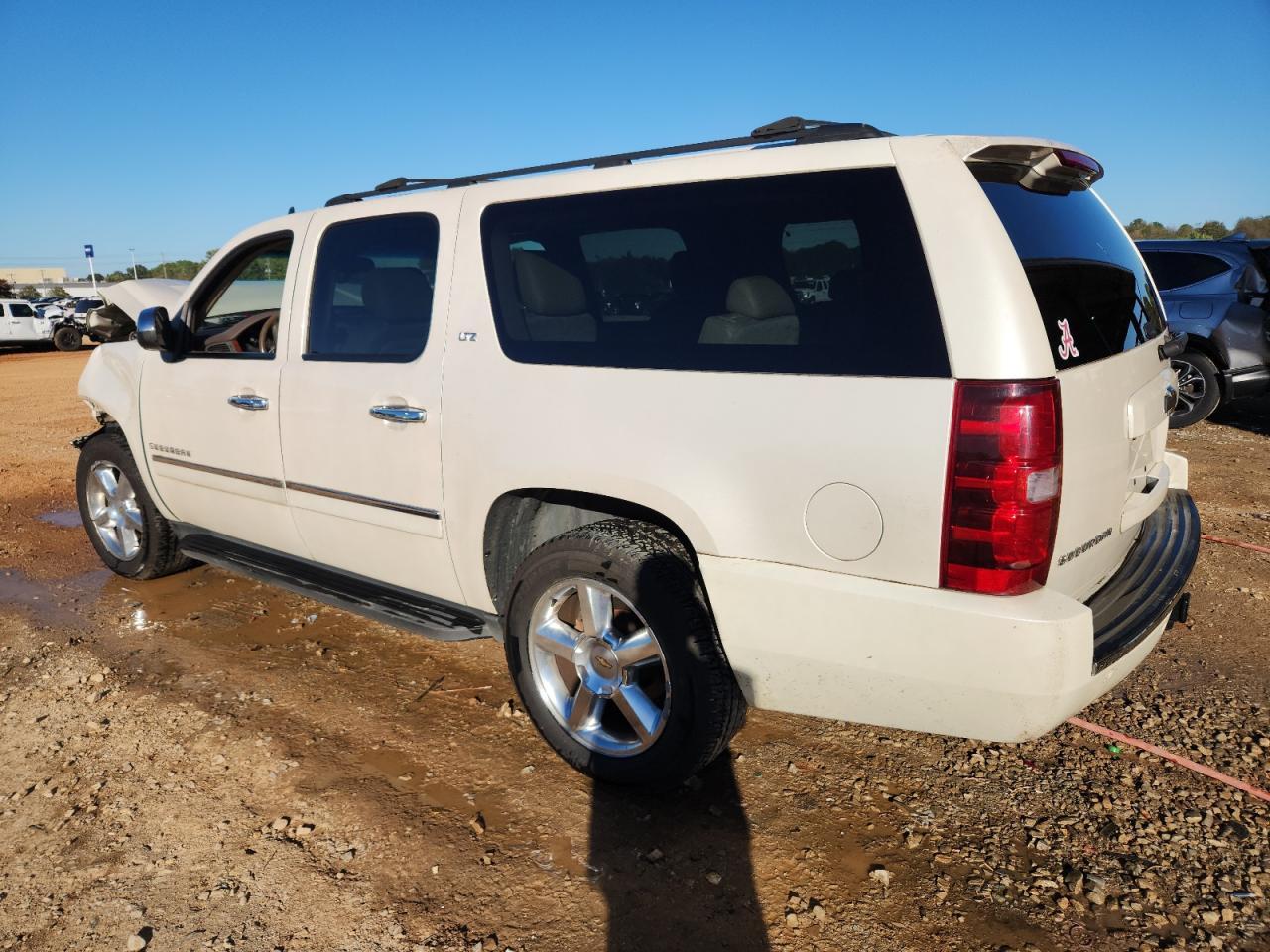 2011 CHEVROLET Suburban