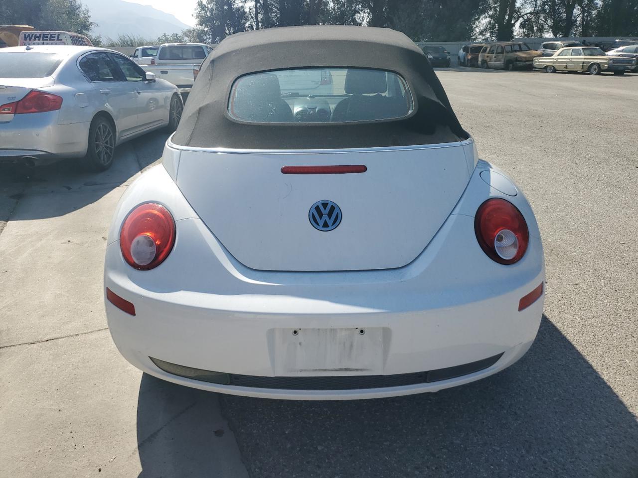 2009 VOLKSWAGEN Beetle