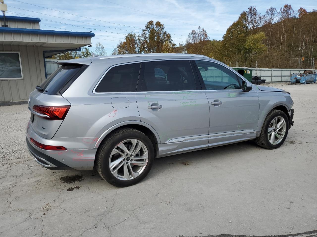 2022 AUDI Q7