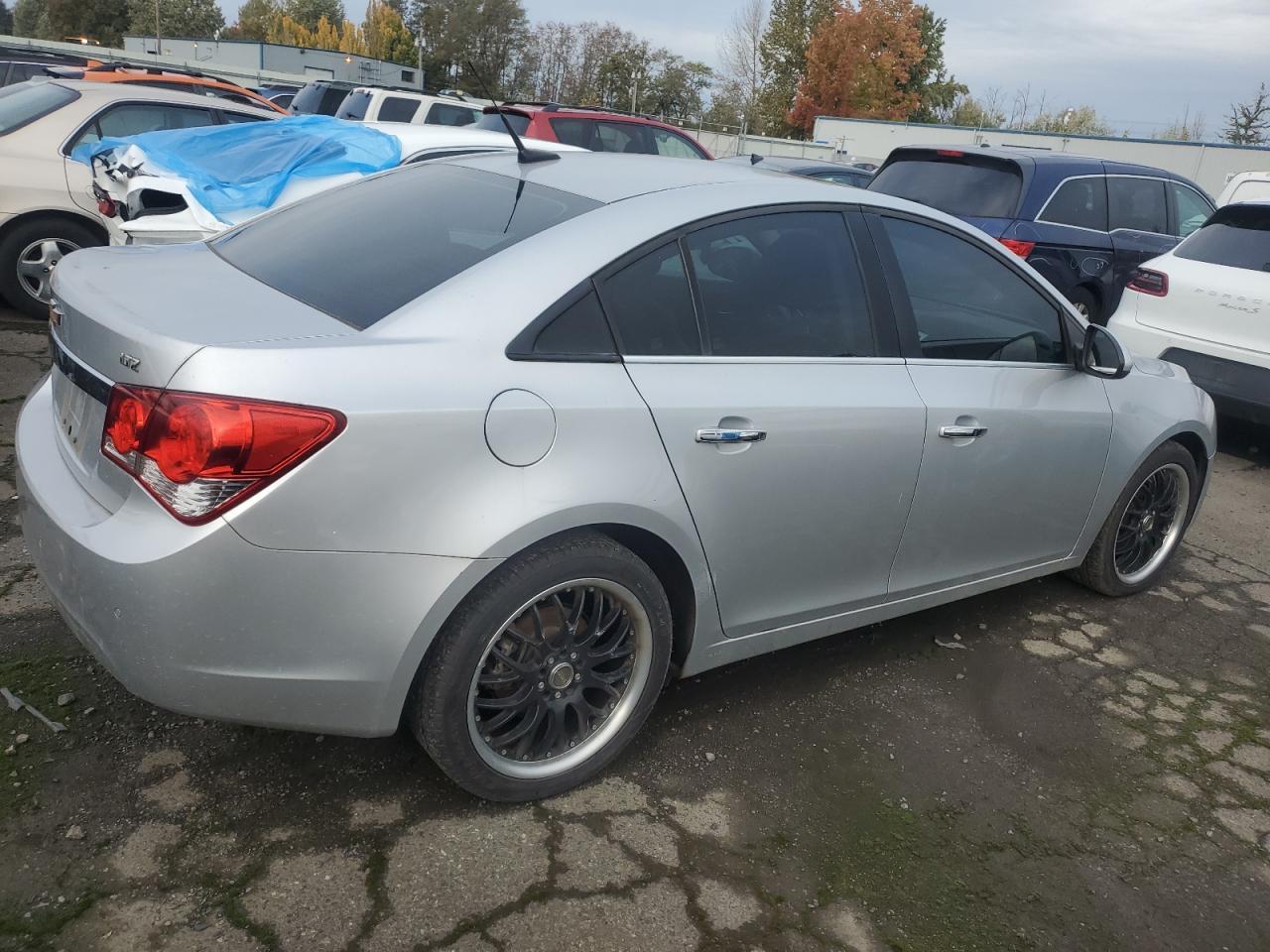 2011 CHEVROLET CRUZE