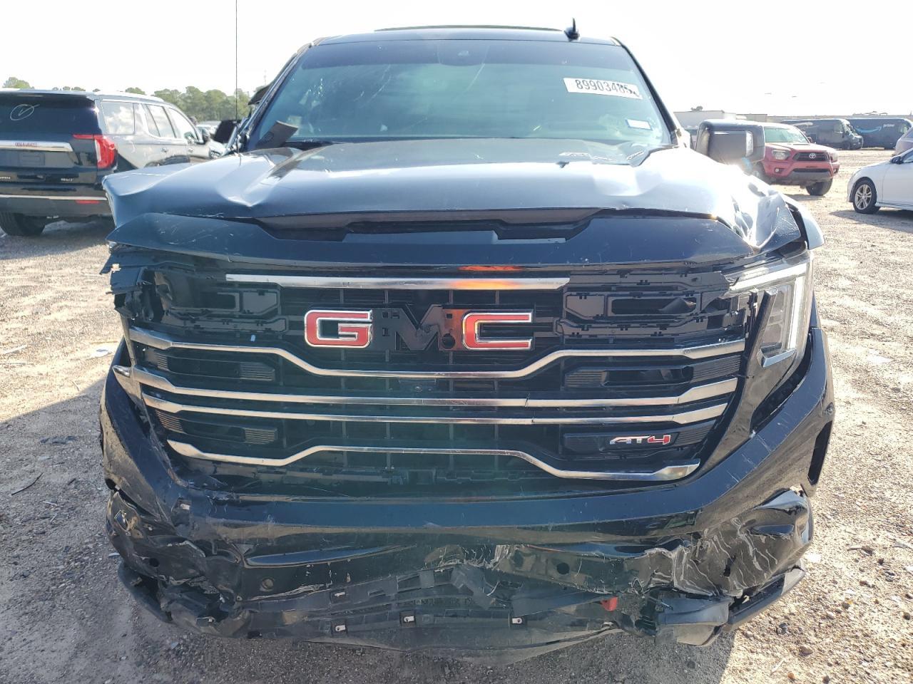 2025 GMC Sierra