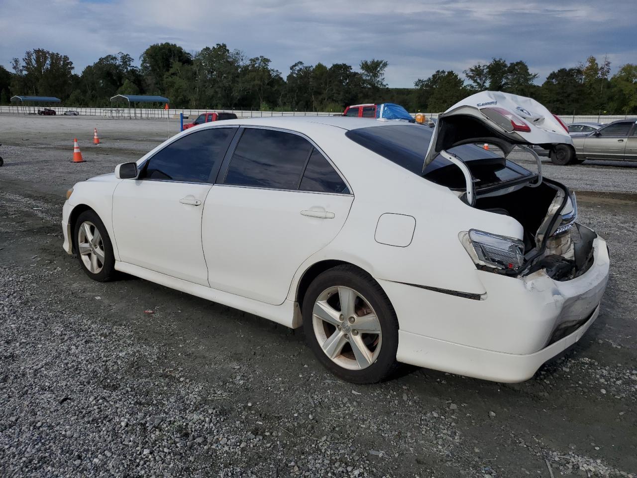 2011 TOYOTA CAMRY