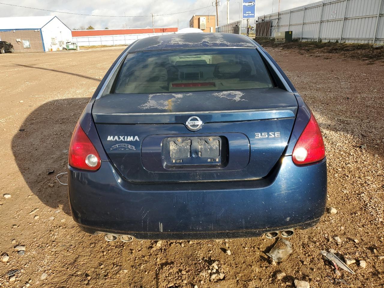 2005 NISSAN Maxima