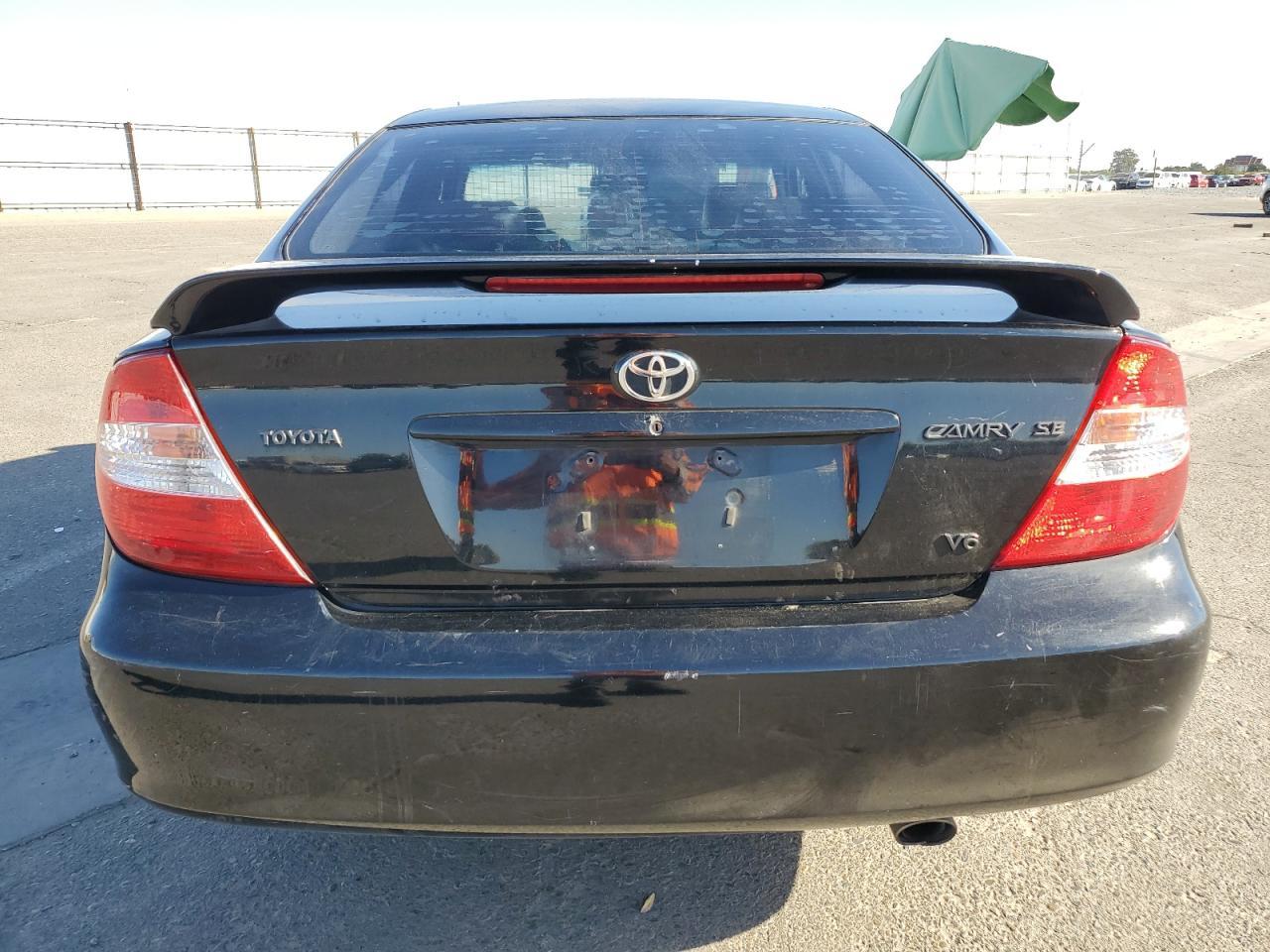 2004 TOYOTA CAMRY