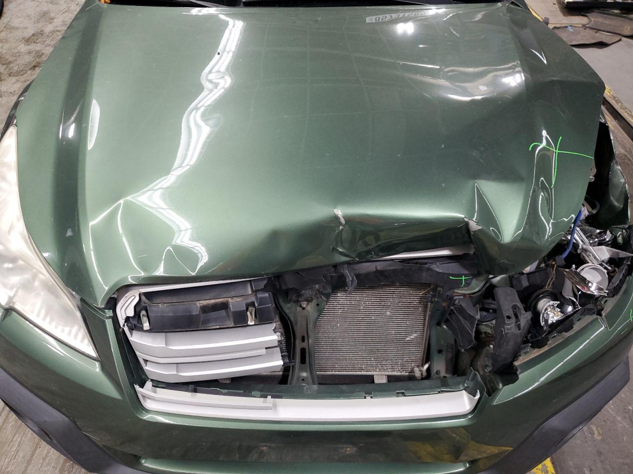 2013 SUBARU Outback