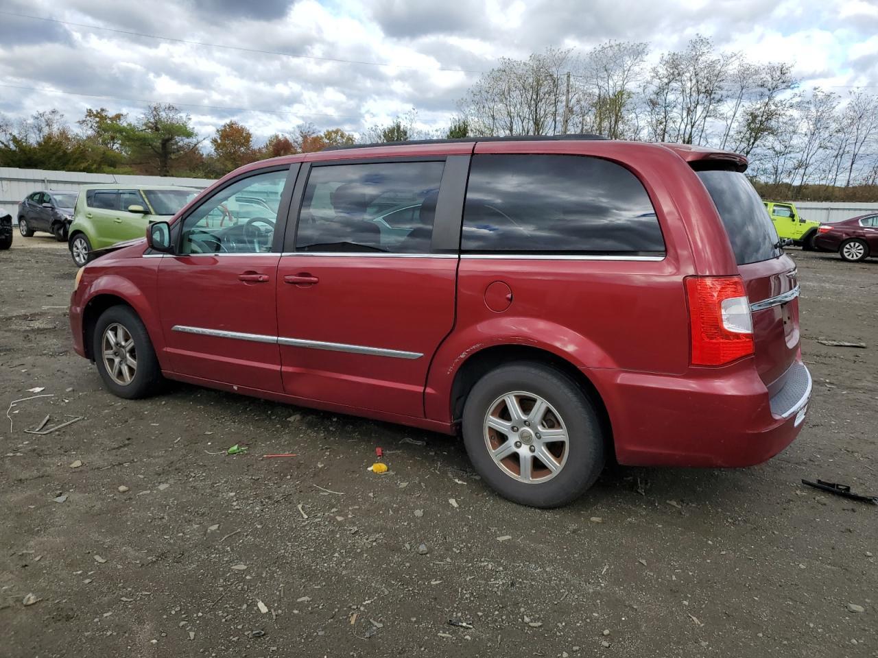 2011 CHRYSLER Town & Country