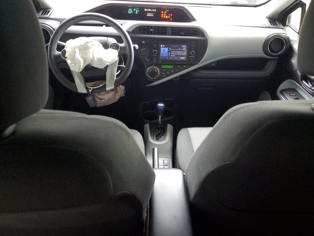 2012 TOYOTA Prius c