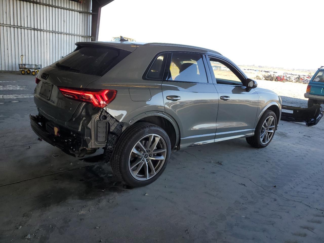 2025 AUDI Q3
