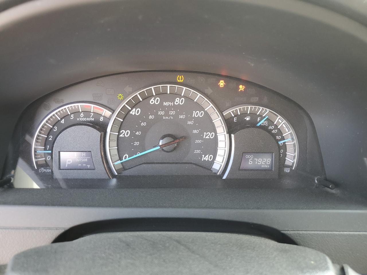 2014 TOYOTA CAMRY