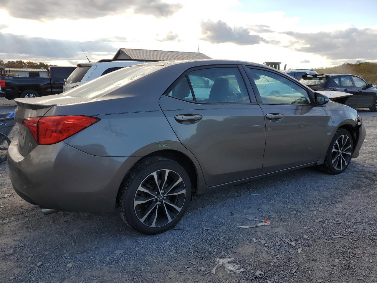 2017 TOYOTA COROLLA